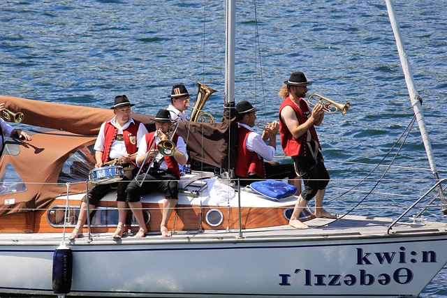 马刺在缺少 马刺在缺少